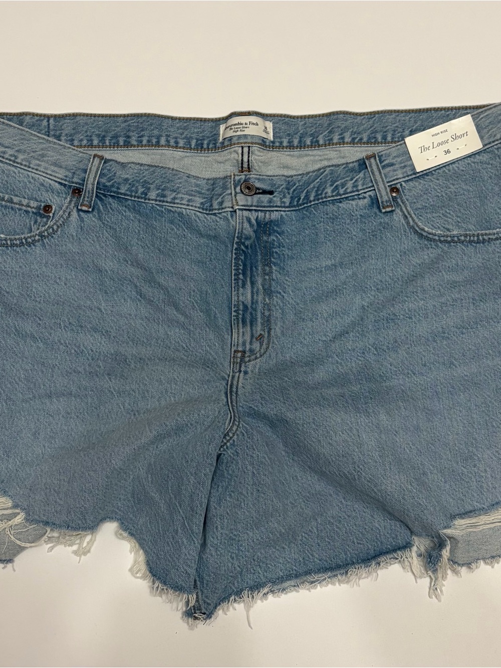Abercrombie & Fitch Light Blue Distressed Denim Shorts SZ 36 casual loose fit
